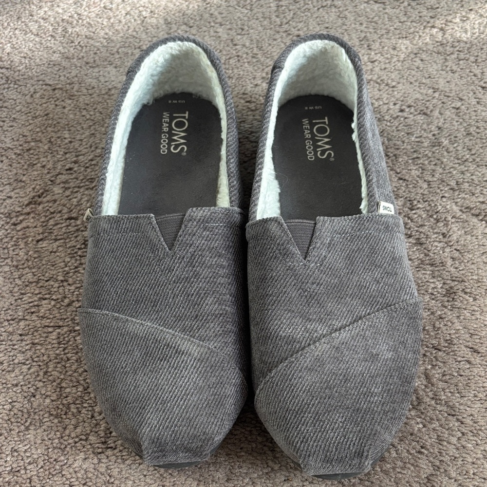 TOMS Women's Gray Slip-On Flats